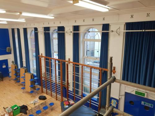 3 Curtain Cleaning in Situ